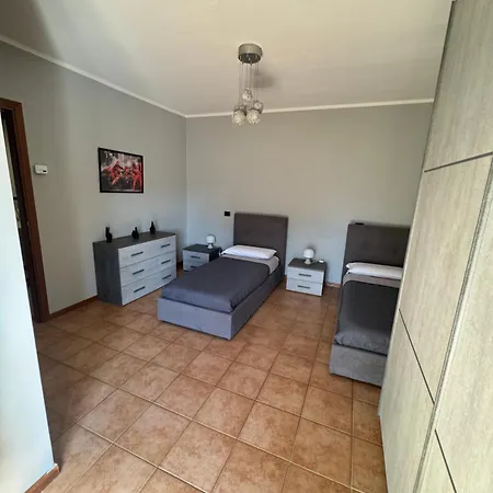 Pit Stop Beb Oda ve Kahvaltı Castrezatto